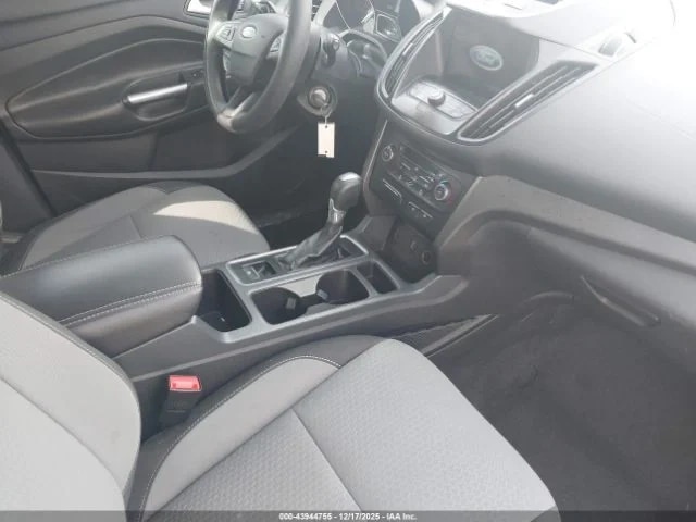 Ford Escape, SE