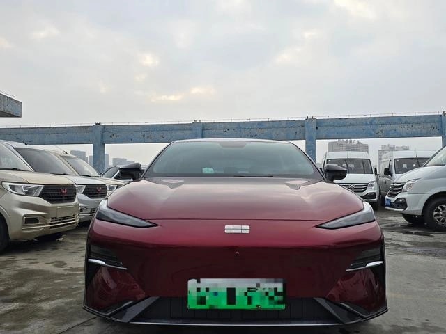 Geely Galaxy E8 2WD Dragon Edition