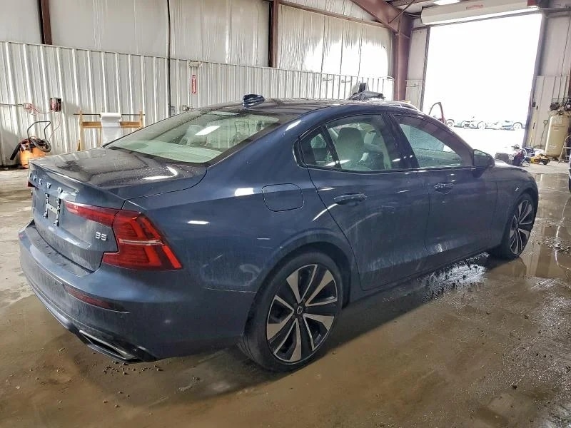 Volvo S60, B5 Momentum